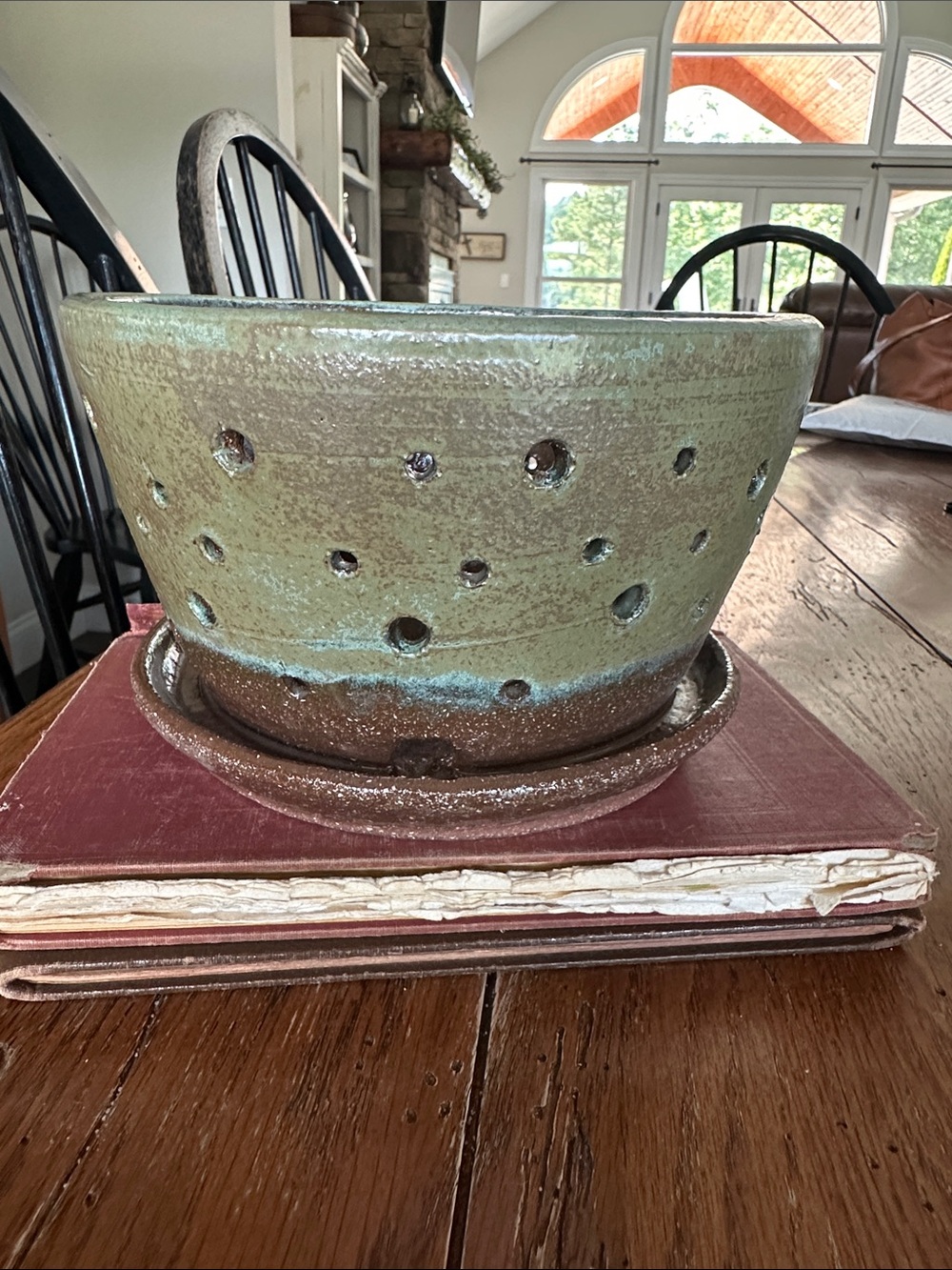 Handcrafted Green Ceramic Decorative Planter with Drain Saucer (Orchid planter)